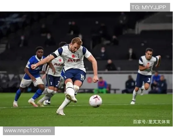 多纳鲁马的成长之路:从青涩小将到世界顶级门将的传奇旅程 多纳鲁马的成长之路:从青涩小将到世界顶级门将的传奇旅程