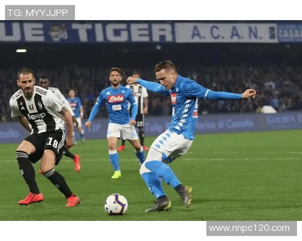 沙迦足球队迎战柏斯波利斯全力争胜展现实力与激情的巅峰对决