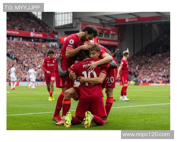 努涅斯在赛场上的崛起与挑战分析:从新星到顶级前锋的蜕变之路 努涅斯在赛场上的崛起与挑战分析:从新星到顶级前锋的蜕变之路