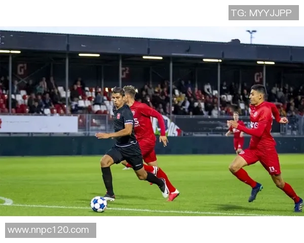 瓦尔韦与马斯特里对决分析：战术球员表现及未来展望