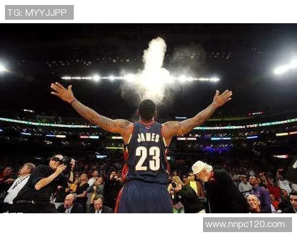 篮球明星James的传奇之路与不屈精神揭秘